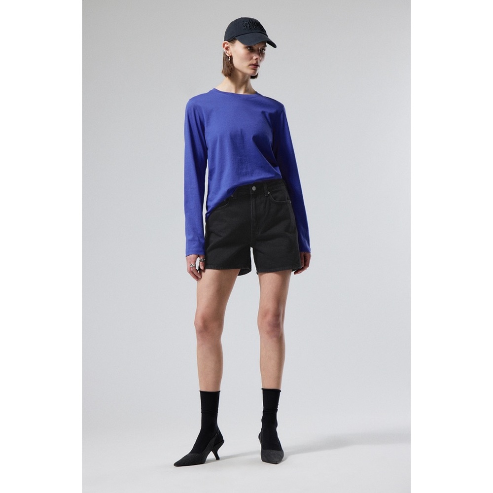 WEEKDAY Eya High Waist Rigid Denim Classic Fit Jean Shorts (25W, Echo Black)